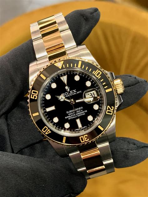 rolex submariner yellow gold